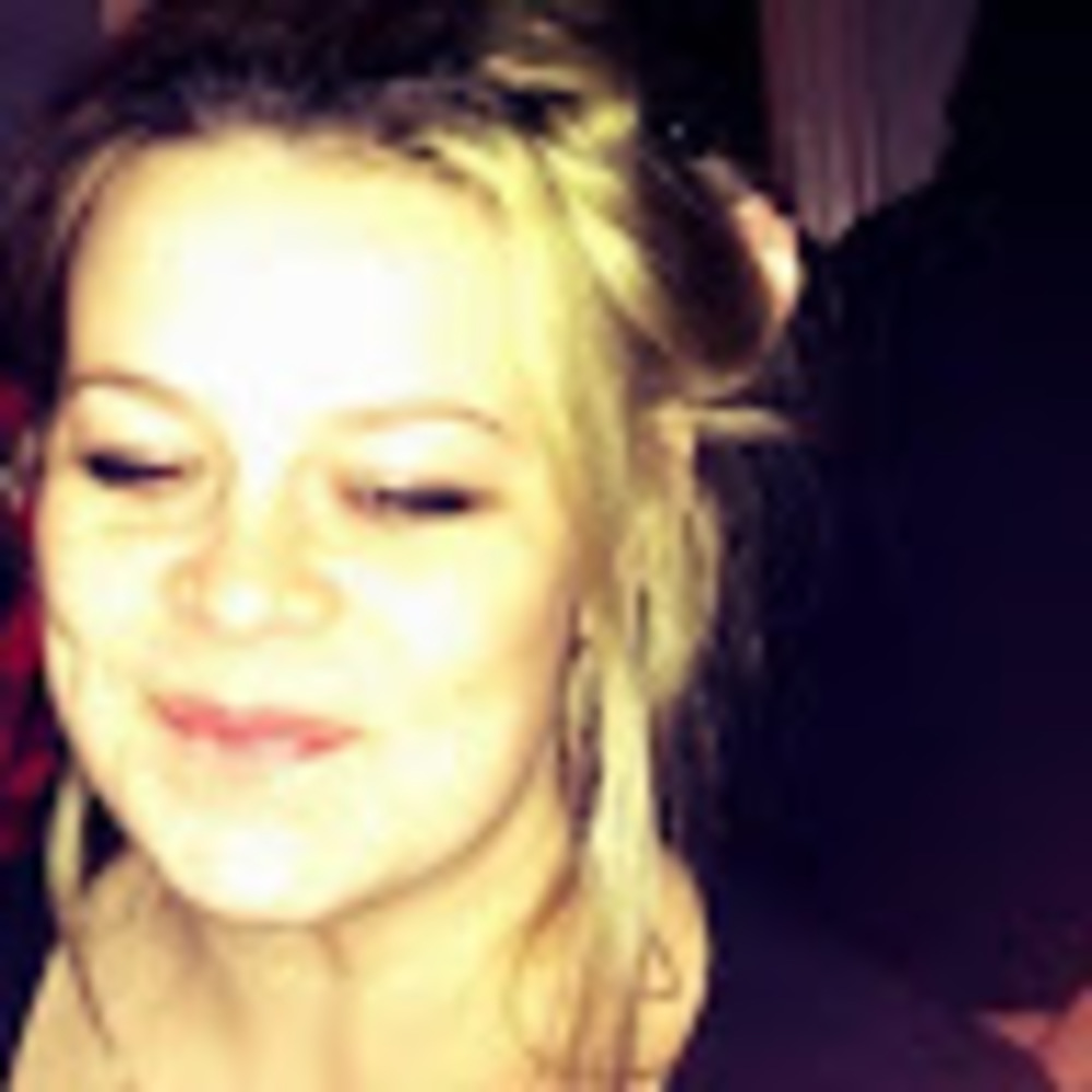 Meet your Posher, Kayla